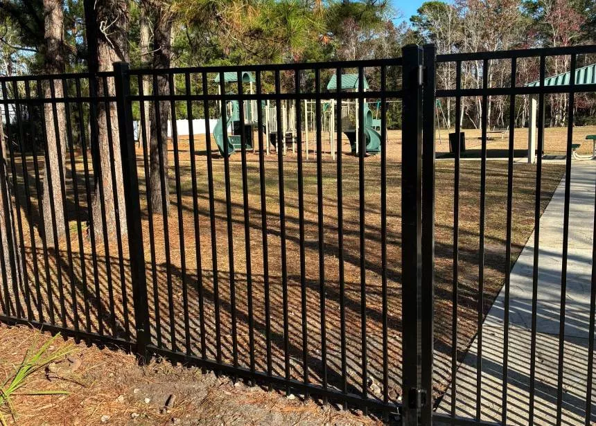 Commercial aluminum fence installation in Jacksonville Florida