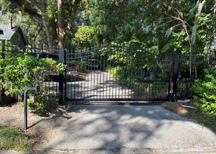 High Aluminum With Fleur De Lis Finials 2