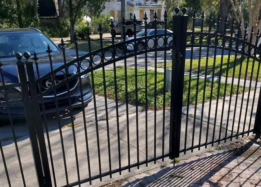 Metal Gate