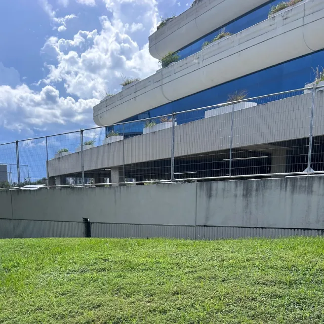 Temporary Fence Installed In Jax Downtown